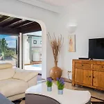 Sara Villa Playa Blanca (Lanzarote)